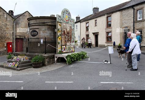 Annual well dressing festival hi-res stock photography and images - Alamy