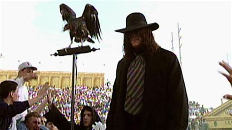 The Streak: #3 - The Undertaker vs. Giant Gonzalez: WrestleMania IX ...