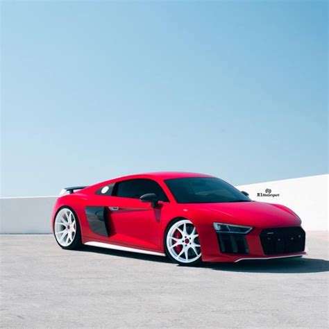 Custom Audi R8 | Images, Mods, Photos, Upgrades — CARiD.com Gallery