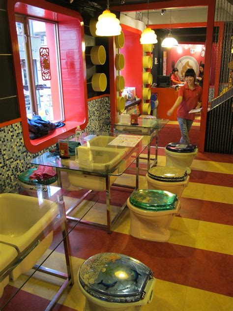 Modern Toilet | Modern Toilet, Ximending, Taipei City, Taiwa… | eazytraveler | Flickr