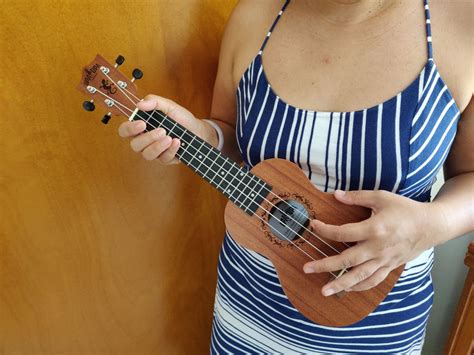 Learn to Play the Left-Handed Ukulele: An In-Depth Step-by-Step Guide