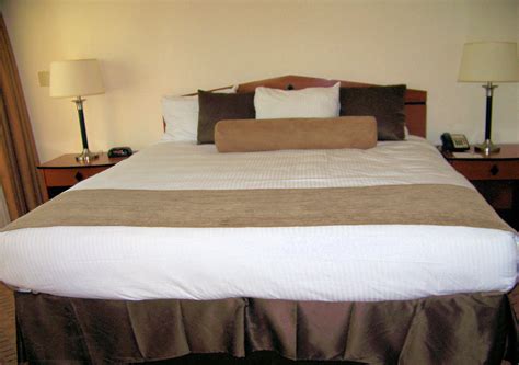 Hotel King Size Bed Free Stock Photo - Public Domain Pictures
