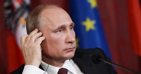 Putin says Russia does not want to split the European Union