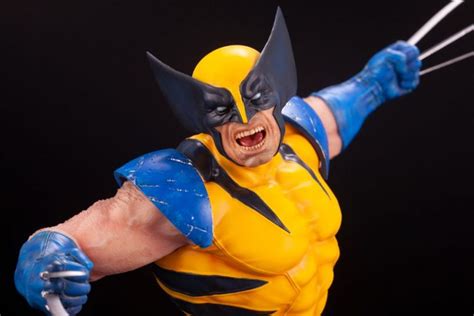 Marvel Universe Wolverine X-Men Fine Art Statue | Figures.com