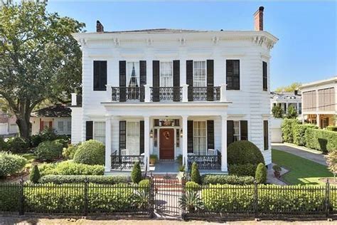 Garden District Greek Revival Mansion With Strong Wallpaper Game Asks ...