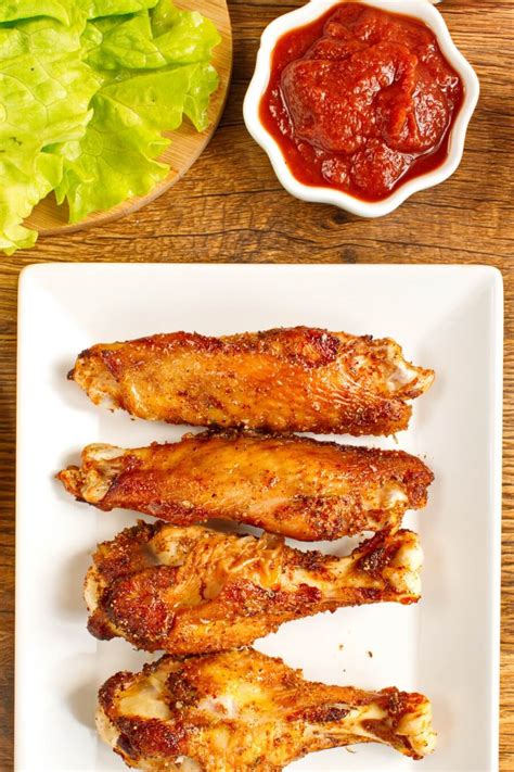 Keto Pan-Fried Turkey Wings Recipe - COOK.ME