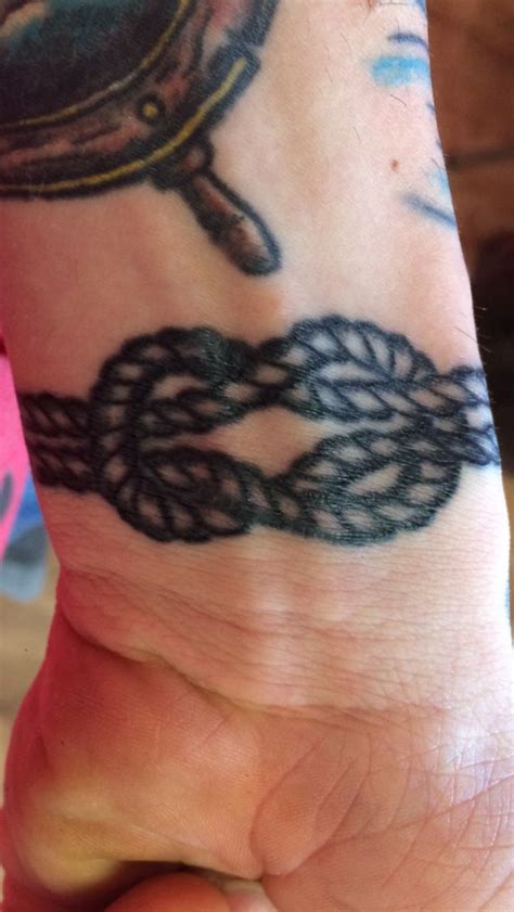 Nautical rope tattoo knot | Knot tattoo, Rope tattoo, Tattoo designs