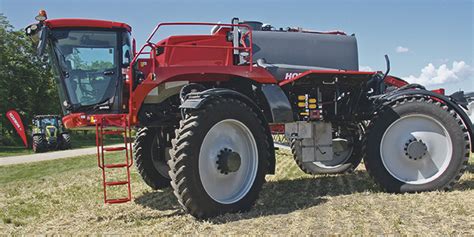 Horsch sprayer flexes its booms | Farmtario