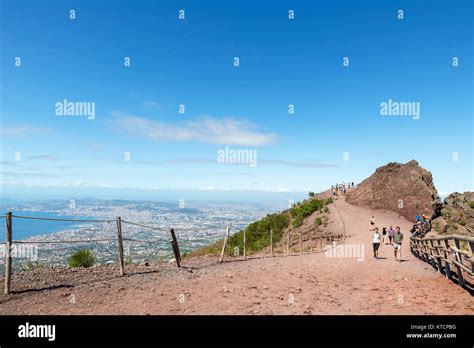 Vesuvius national park hi-res stock photography and images - Alamy