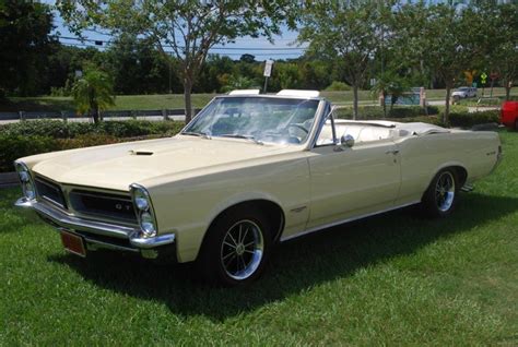 1965 Pontiac Lemans Convertible at Dallas 2013 as T181 - Mecum Auctions