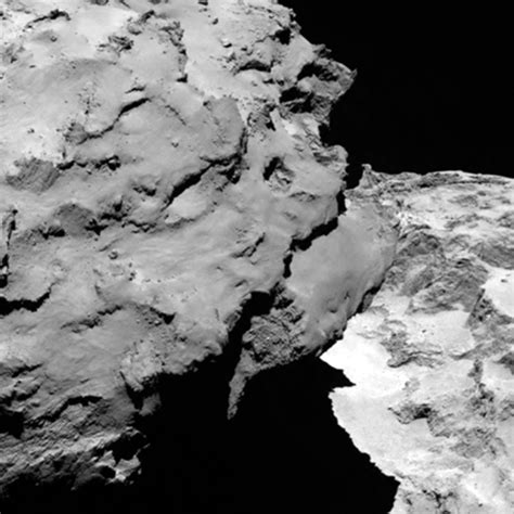 Europe's Rosetta becomes the first spacecraft to orbit a real, live ...