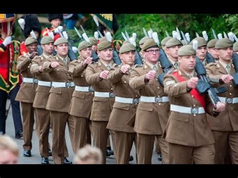 Men of Harlech: Welsh march - YouTube