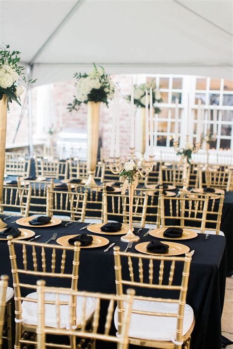 Black and Gold Wedding Table | Black and Gold | White and Green Wedding Flowers | #Thorneandthi ...