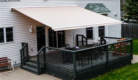 Retractable Deck & Patio Awnings from Rapid Garage Door & Awning in ...