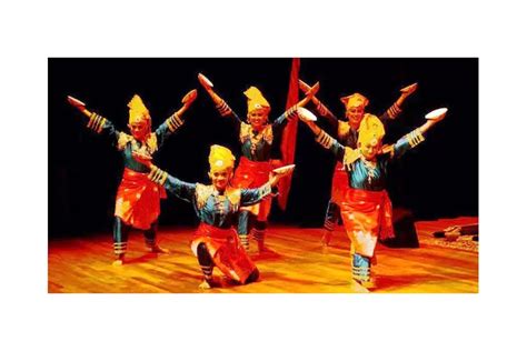 11 Tari Tradisional Khas Sumatera Barat - Harian Haluan