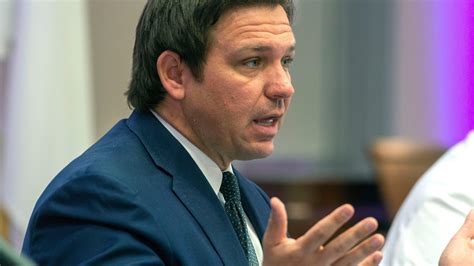 Live: Gov. Ron DeSantis holds press conference