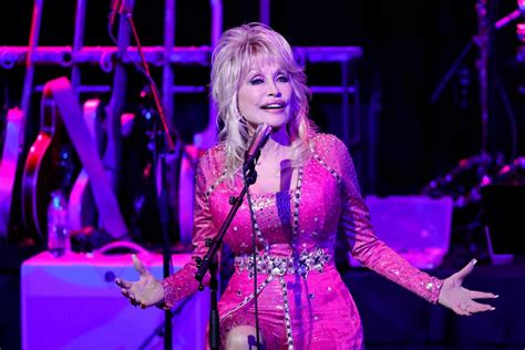 Upcoming100-Dolly Parton Says Taylor Swift Is ‘Magnificent’ Following Damon Albarn Feud: ‘She ...