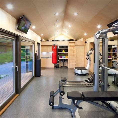 44 Amazing Home Gym Room Design Ideas - PIMPHOMEE