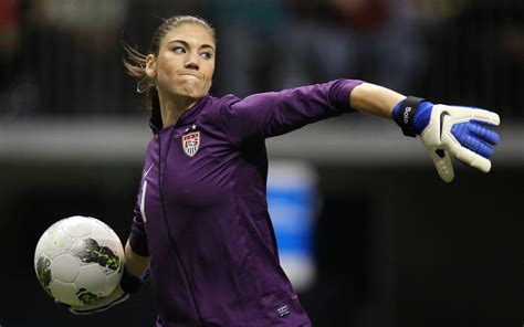 Players Gallery: Hope Solo USA Soccer Goalkeeper Bio News Records ...