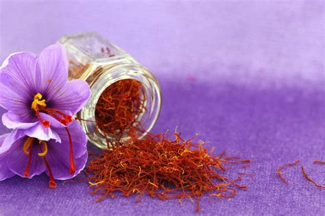 Why is saffron so expensive? Real saffron can cost you over $10,000 per ...