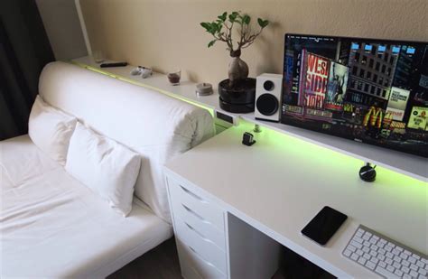 Bedroom gaming setup | Bedroom setup, Room setup, Gaming room setup