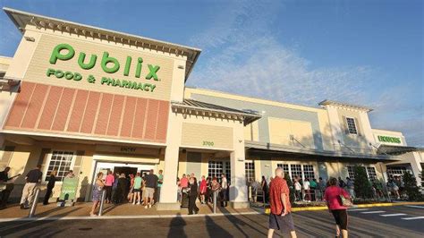 Florida’s crush on Publix: Why the Sunshine State loves its grocery store