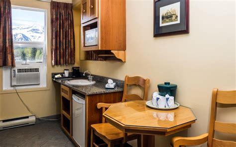 Standard Room- KITCHENETTE | Fernie Hotel Accommodations & Restaurant ...