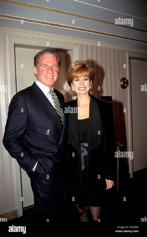 K0802ML SD0302.NFL AWARDS DINNER .FRANK GIFFORD AND KATHIE LEE GIFFORD ...