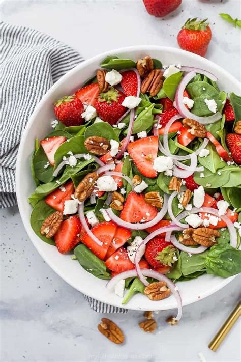 Easy 10 Minute Strawberry Spinach Salad | Spinach Salad Recipe