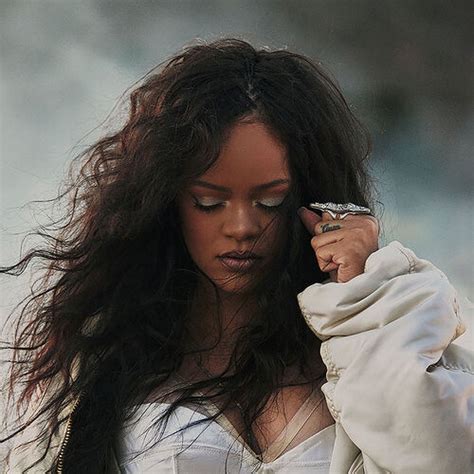 Rihanna: albums, songs, playlists | Listen on Deezer