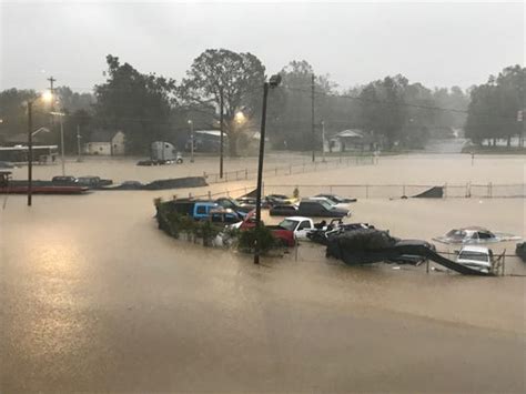 Florence: Lumberton volunteers try, fail to save city from flooding