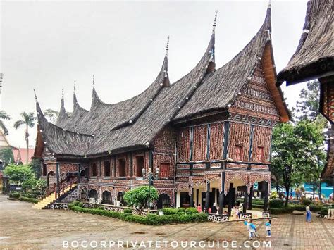 Intelligent Architecture of Rumah Gadang, A Traditional House from West ...