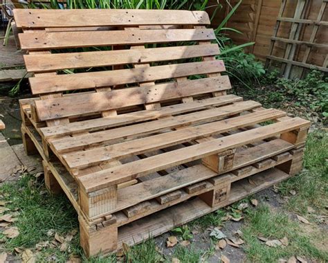 Make Your Own Garden Furniture From Pallets - Patio Furniture