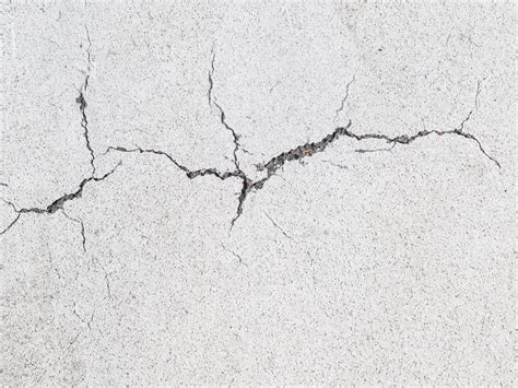 Concrete Crack Causes And Solutions | Lift-Up Concrete