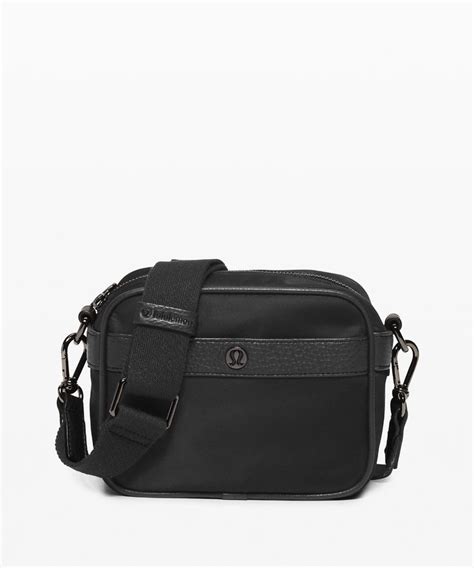 lululemon crossbody camera bag