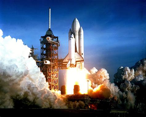 SPACE SHUTTLE COLUMBIA (STS-1) FIRST LAUNCH APRIL 1981 8X10 NASA PHOTO ...