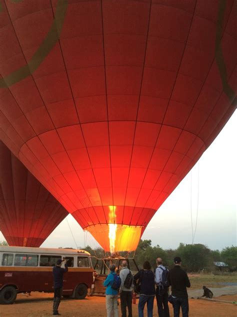 Hot air balloon ride in Bagan | Air balloon rides, Hot air balloon ...