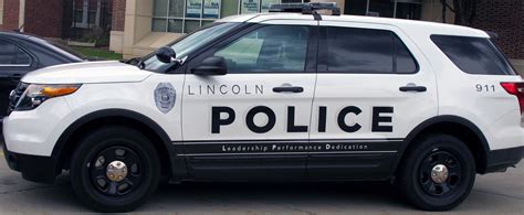 Lincoln (NE) Police Ford Police Interceptor | Carros de polícia, Carros, Policia