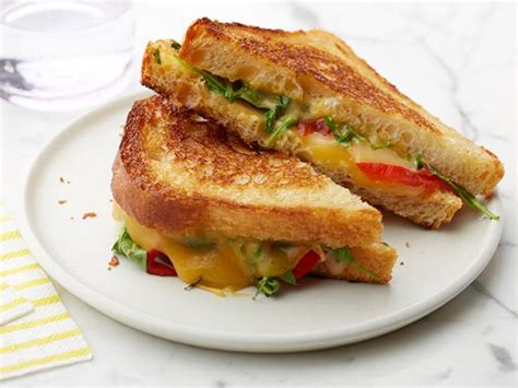 Smoked Gouda and Roasted Red Pepper Grilled Cheese Recipe | Food ...