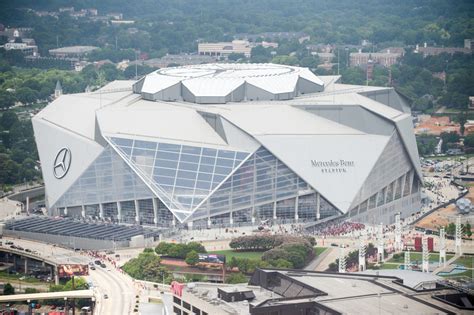 NFL team Atlanta Falcons unveil incredible new retractable roof at ...