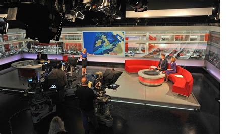 BBC News Studios: Discussion of BBC News Studios across the globe - TV Forum