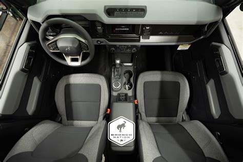 2021 Ford Bronco Base Interior Photos Reveal Nice Entry Level Cabin