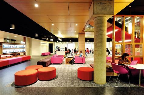 QUT Kelvin Grove Library by Peddle Thorp Architects and James Cubitt ...