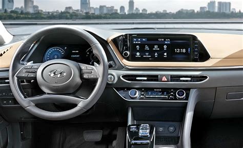 Burlappcar: 2020 Hyundai Sonata Interior