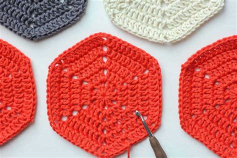 basic crochet hexagon pattern-3 » Make & Do Crew