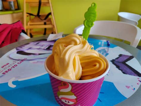 MENCHIE’S FROZEN YOGURT - CLOSED - 36 Photos & 77 Reviews - 1939 12th St NW, Washington, DC ...