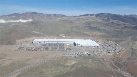 Tesla to start adding a new section to Gigafactory 1 in Nevada - new ...