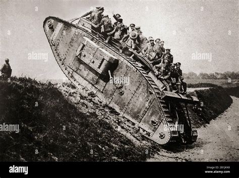 British mark iv female tank hi-res stock photography and images - Alamy