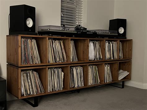 Många – Two Tier Vinyl Record Storage Cabinet for Collectors - Lagom Studio