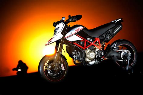 2011 Ducati Hypermotard 1100 EVO SP